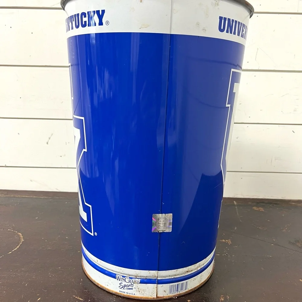Trash can waste basket metal university Kentucky uk sports decor_3